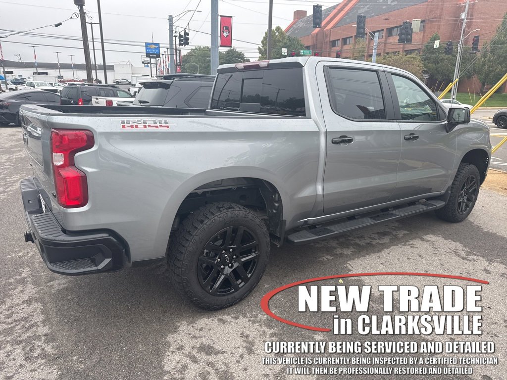 2025 Chevrolet Silverado 1500 LT Trail Boss photo 3