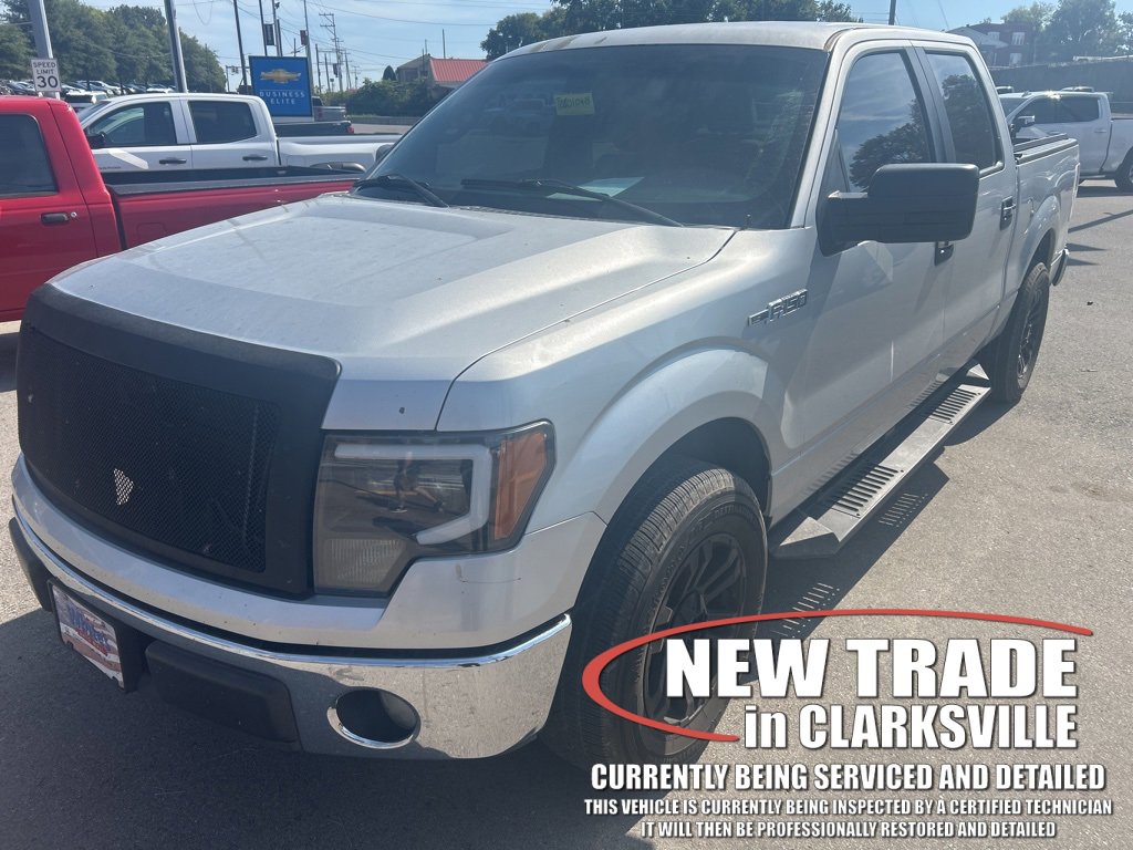 2012 Ford F-150 XLT photo 2
