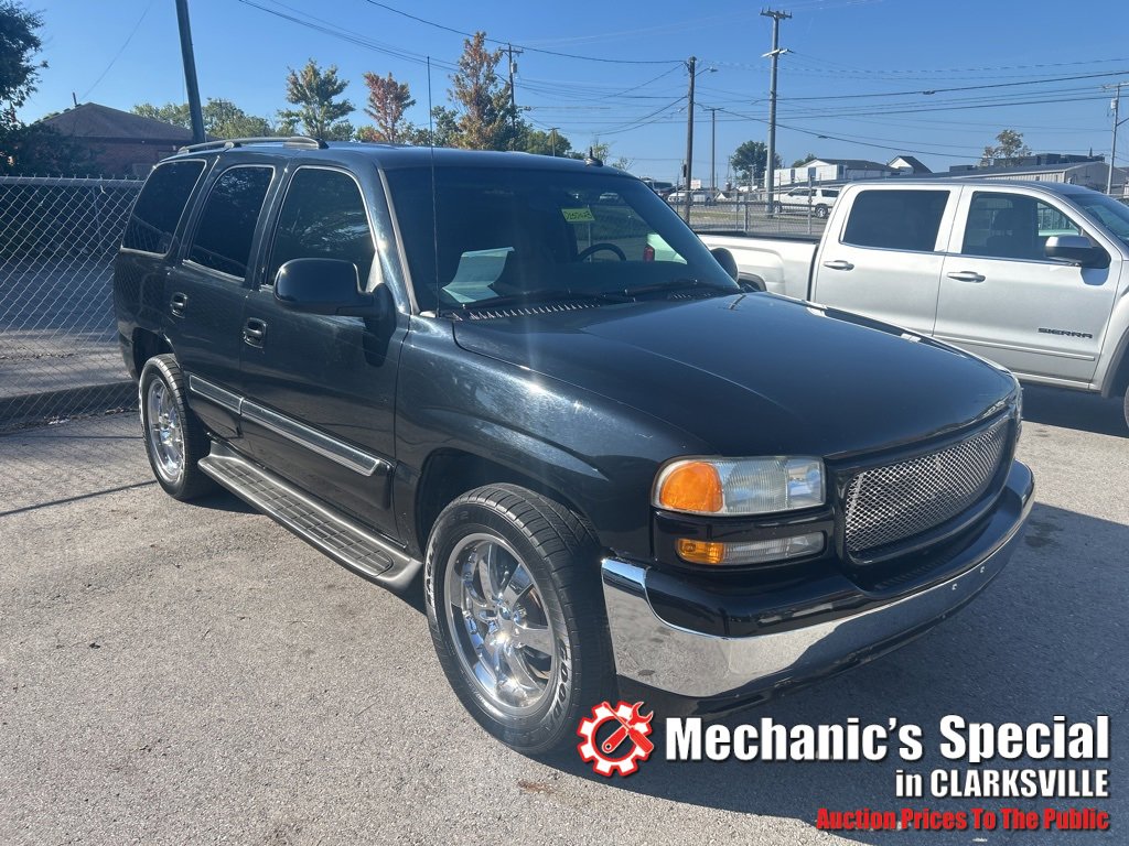 2003 Gmc Yukon SLE photo 2