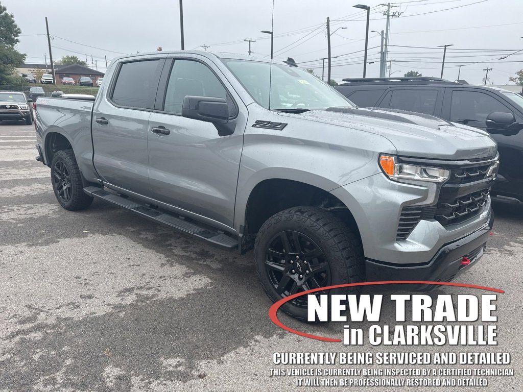 2025 Chevrolet Silverado 1500 LT Trail Boss photo 2