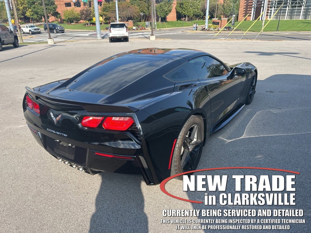 2016 Chevrolet Corvette Stingray photo 3