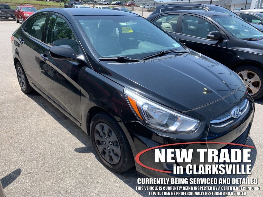 2017 Hyundai Accent SE 4-Door 6-Speed Automatic's photo
