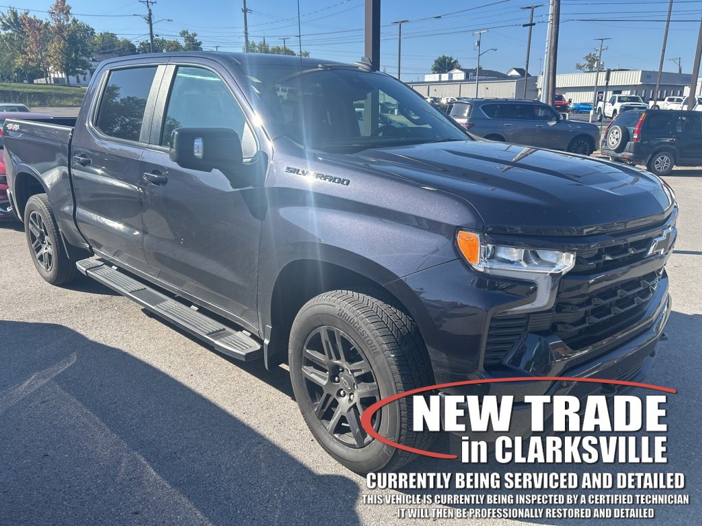 2024 Chevrolet Silverado 1500 RST photo 2