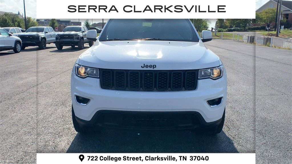 2021 Jeep Grand Cherokee Laredo photo 2