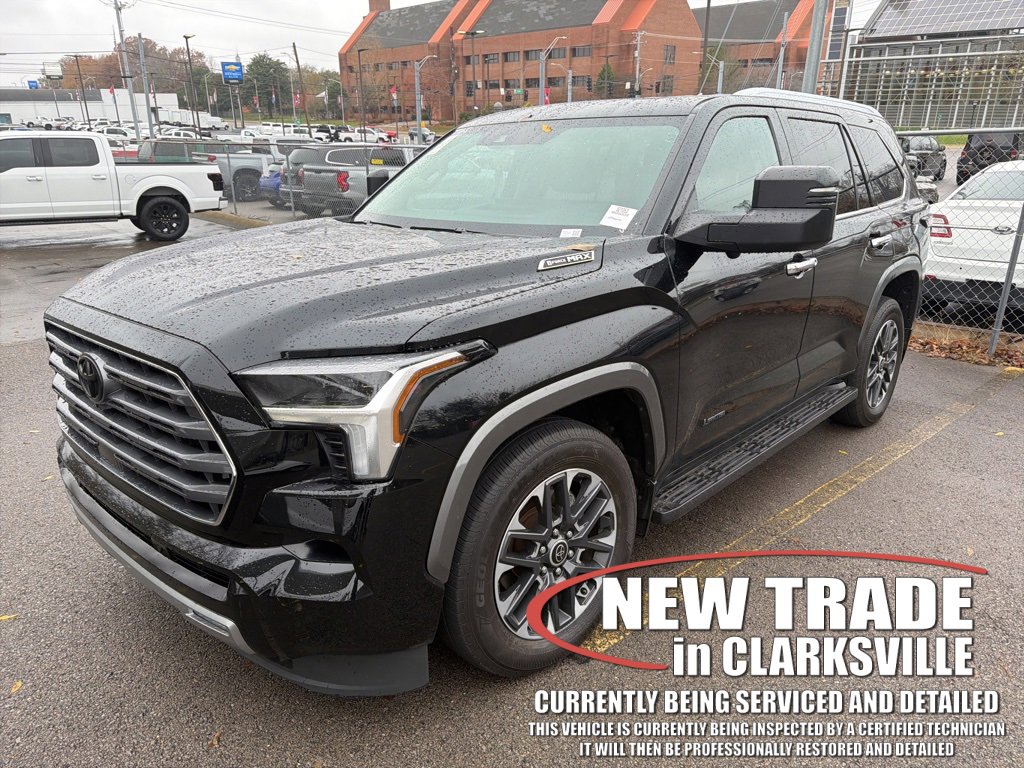 2024 Toyota Sequoia SR5's photo