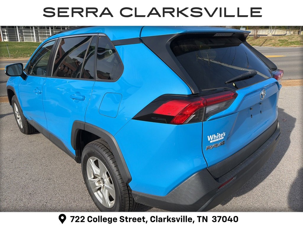 2021 Toyota RAV4 XLE photo 4