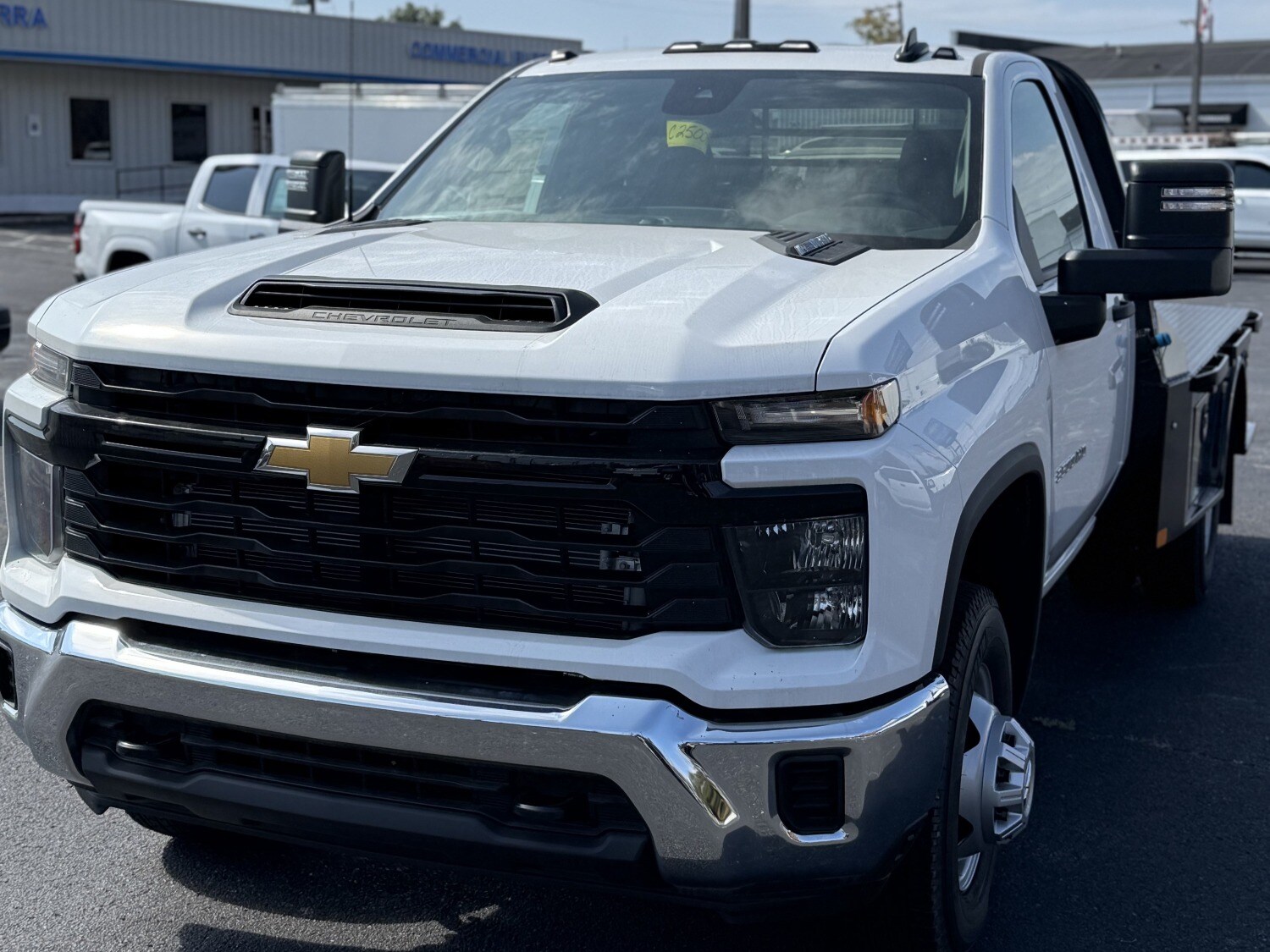 2025 Chevrolet Silverado 3500HD Work Truck photo 4