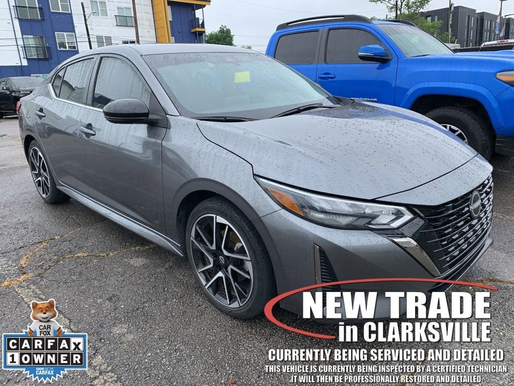 2024 Nissan Sentra SR CVT's photo
