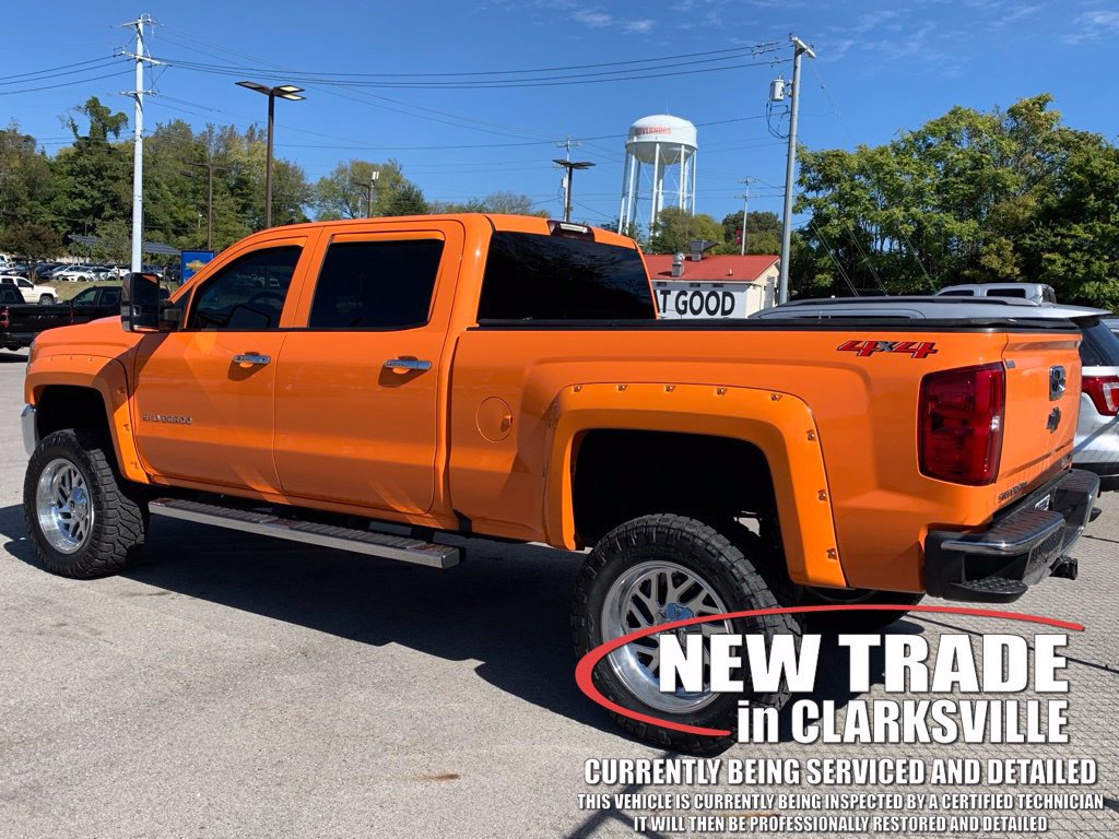 Used 2018 Chevrolet Silverado 1500 LT w/1LT Truck Crew Cab