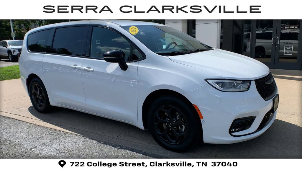 Used 2024 Chrysler Pacifica Plug-In Hybrid Select Van Passenger Van