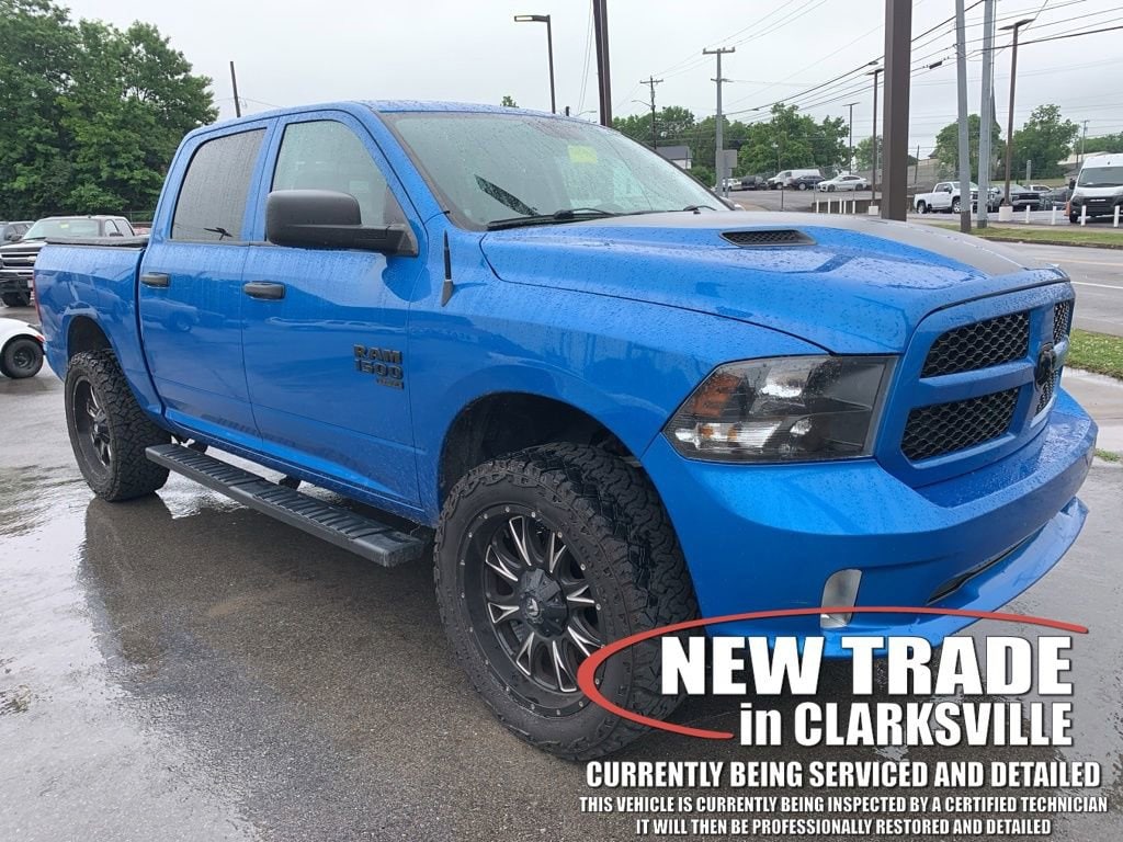 2019 RAM 1500 Classic Express 4x4 Crew Cab 5'7's photo