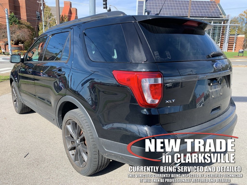 2018 Ford Explorer XLT photo 3