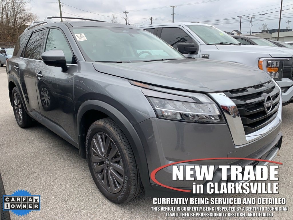 2024 Nissan Pathfinder SL's photo