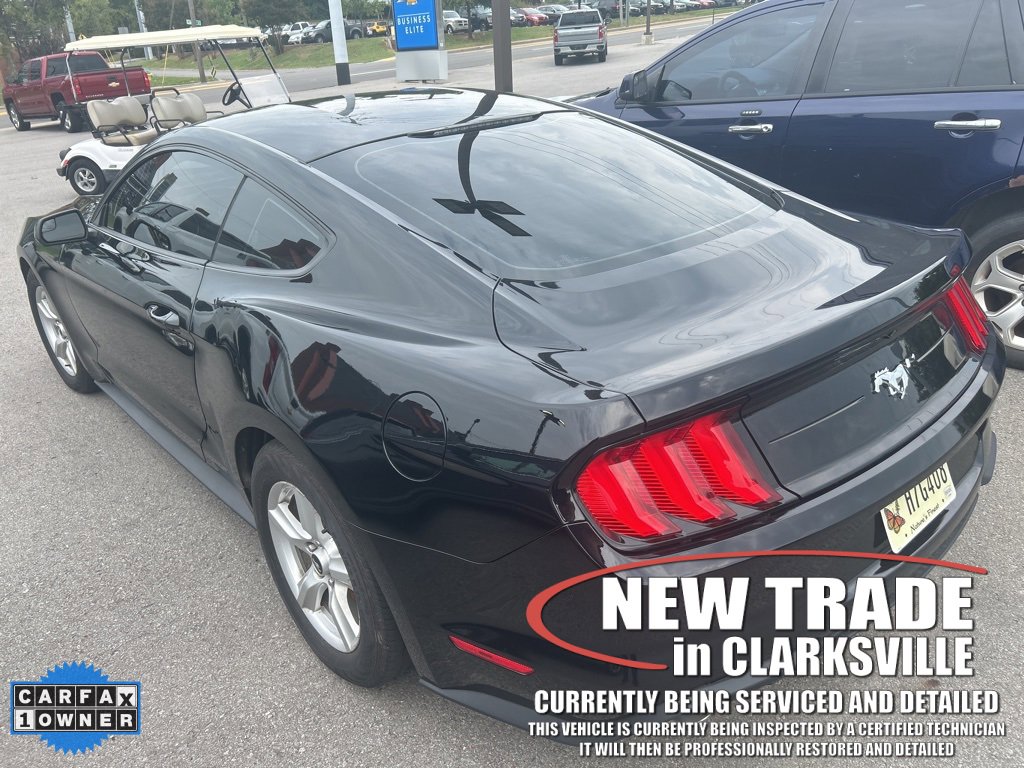 2018 Ford Mustang EcoBoost photo 3