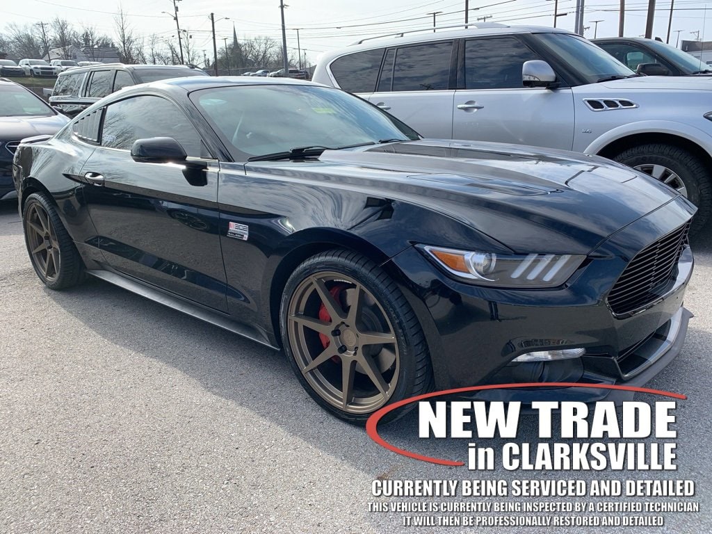 2016 Ford Mustang GT Premium's photo