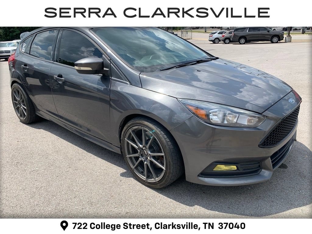 2018 Ford Focus Hatch ST's photo
