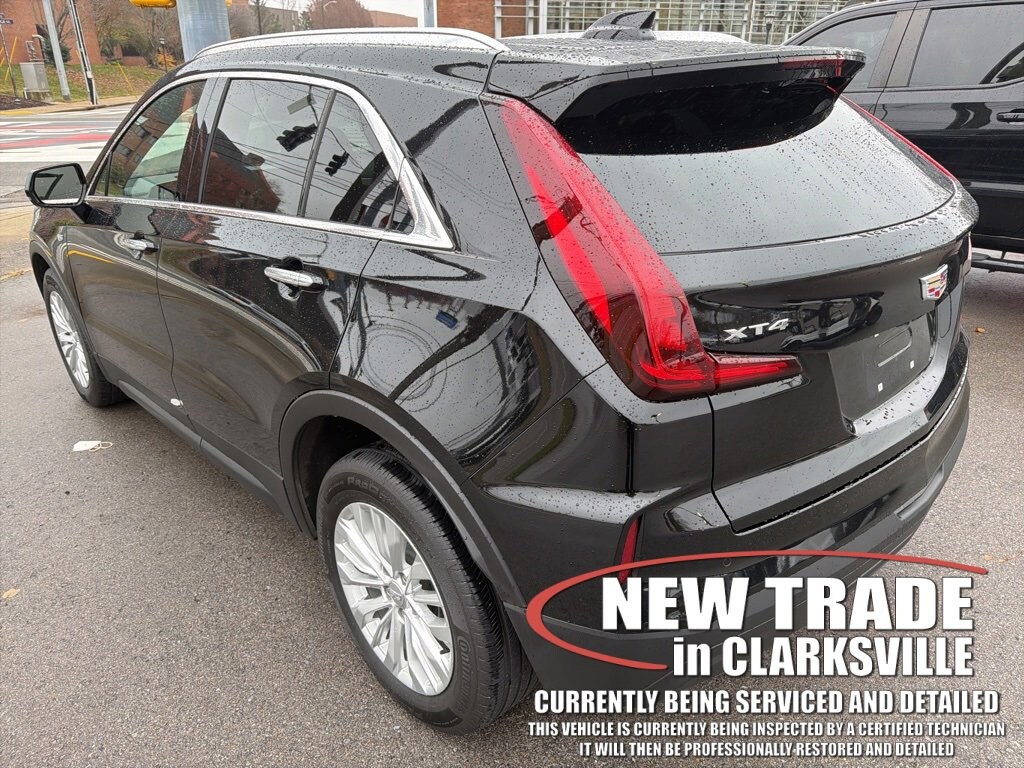 Used 2024 CADILLAC XT4 Luxury SUV