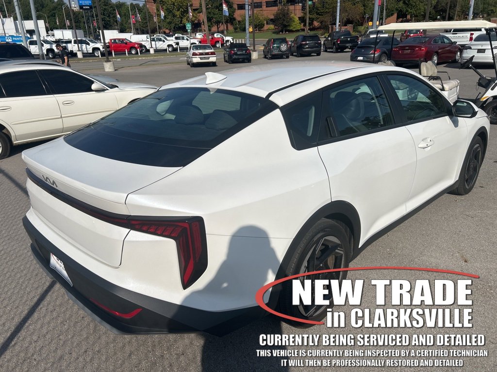 2025 Kia K4 EX photo 3