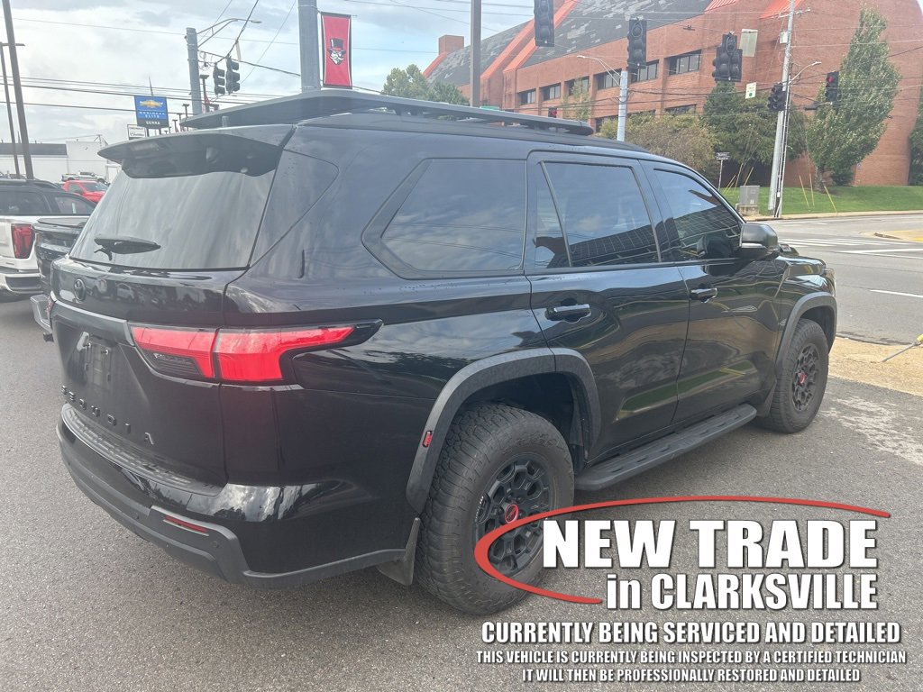 2024 Toyota Sequoia SR5 photo 4
