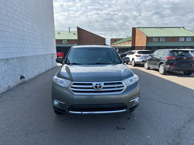 Used 2013 Toyota Highlander Limited with VIN 5TDDK3EH3DS228976 for sale in Southfield, MI