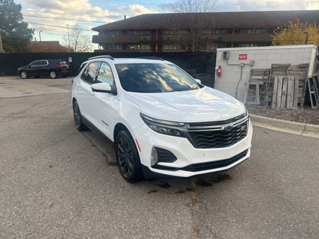 Used 2023 Chevrolet Equinox RS SUV