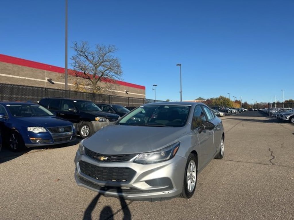 Used 2016 Chevrolet Cruze LT Car