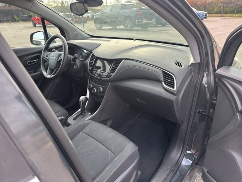 Used 2018 Chevrolet Trax LT SUV