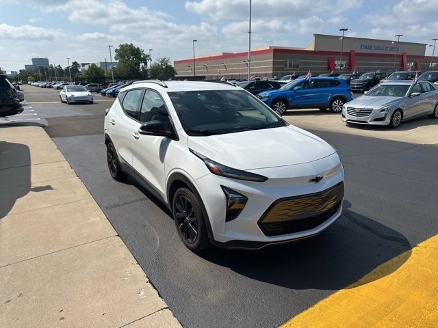 Used 2023 Chevrolet Bolt EUV LT with VIN 1G1FY6S01P4119951 for sale in Southfield, MI