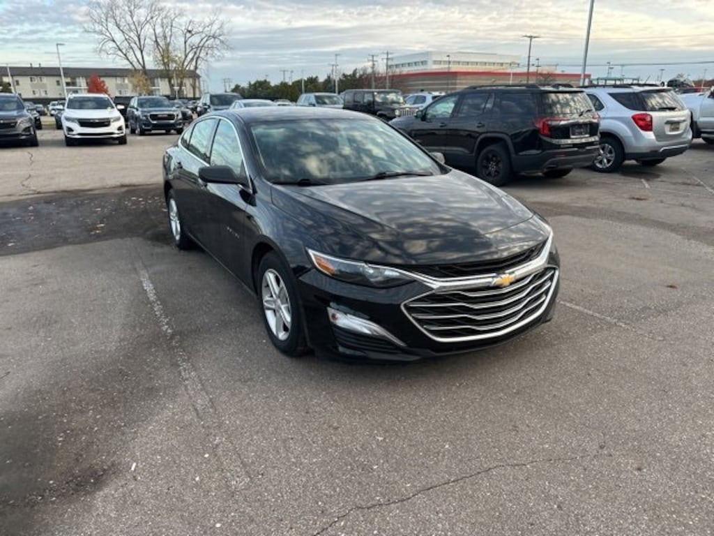 Used 2022 Chevrolet Malibu LS Car