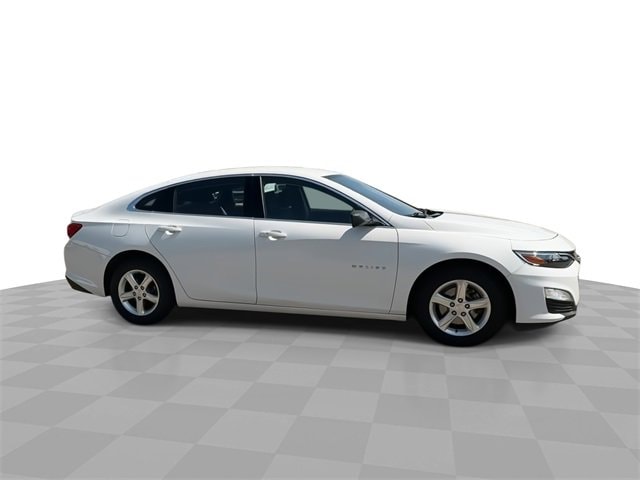 Used 2022 Chevrolet Malibu 1LS with VIN 1G1ZB5STXNF166559 for sale in Southfield, MI