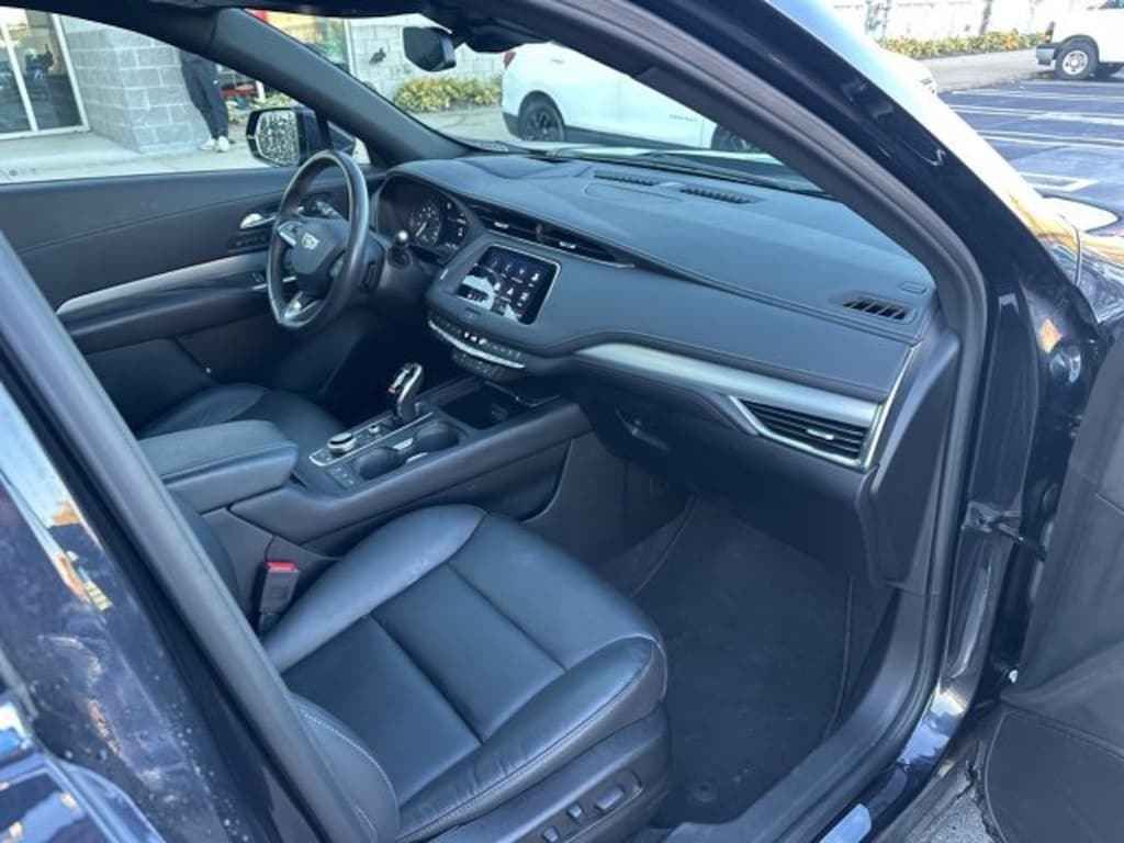Used 2023 CADILLAC XT4 Premium Luxury SUV