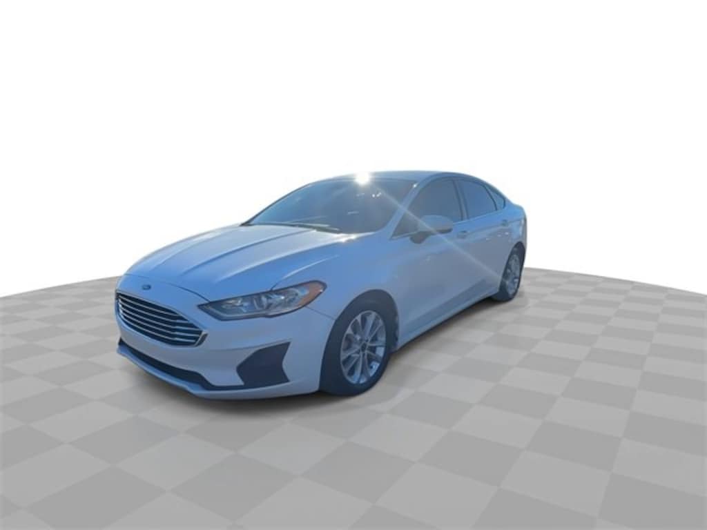 Used 2020 Ford Fusion SE Sedan