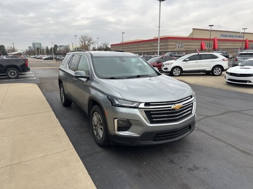 Used 2023 Chevrolet Traverse LT Cloth SUV