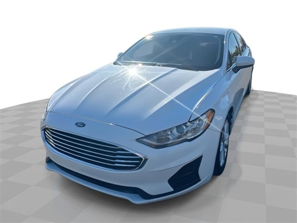 Used 2020 Ford Fusion SE Sedan