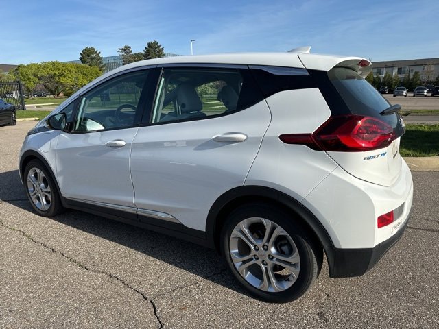 Used 2021 Chevrolet Bolt EV LT with VIN 1G1FY6S05M4104767 for sale in Southfield, MI