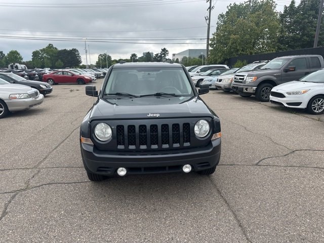 Used 2014 Jeep Patriot Latitude with VIN 1C4NJRFB5ED617118 for sale in Southfield, MI