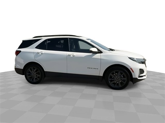 Used 2022 Chevrolet Equinox RS with VIN 3GNAXMEV8NS194991 for sale in Southfield, MI