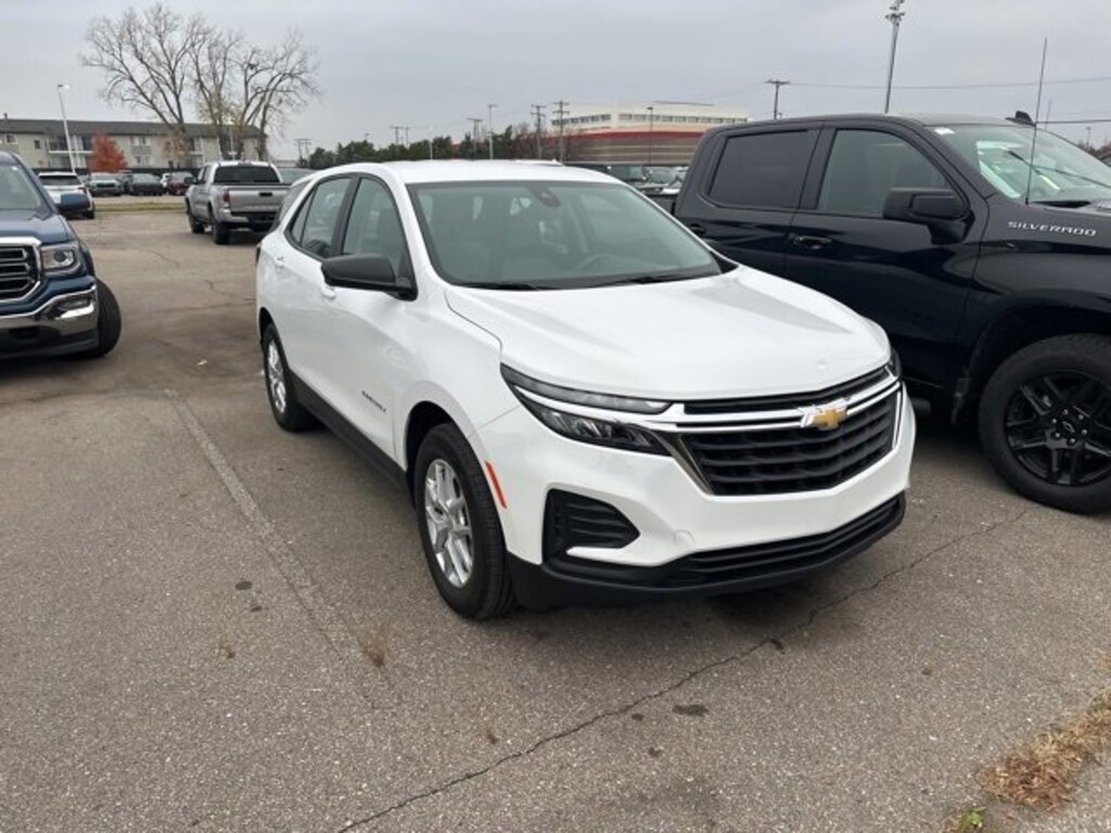 Used 2024 Chevrolet Equinox LS SUV