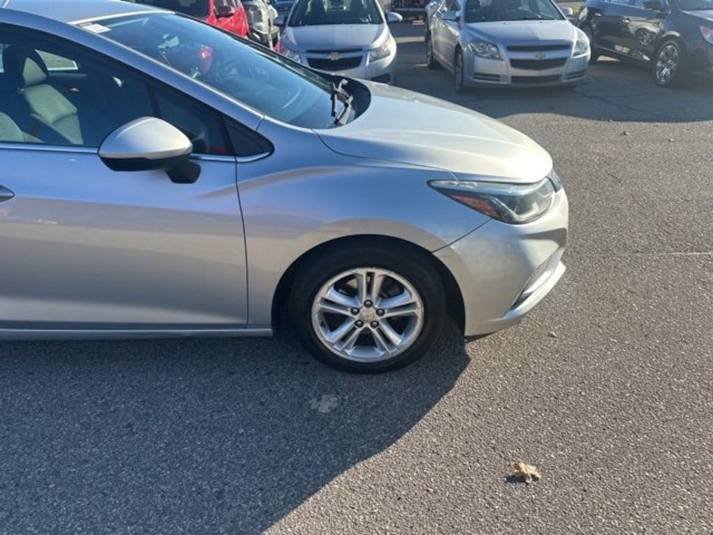 Used 2016 Chevrolet Cruze LT Car