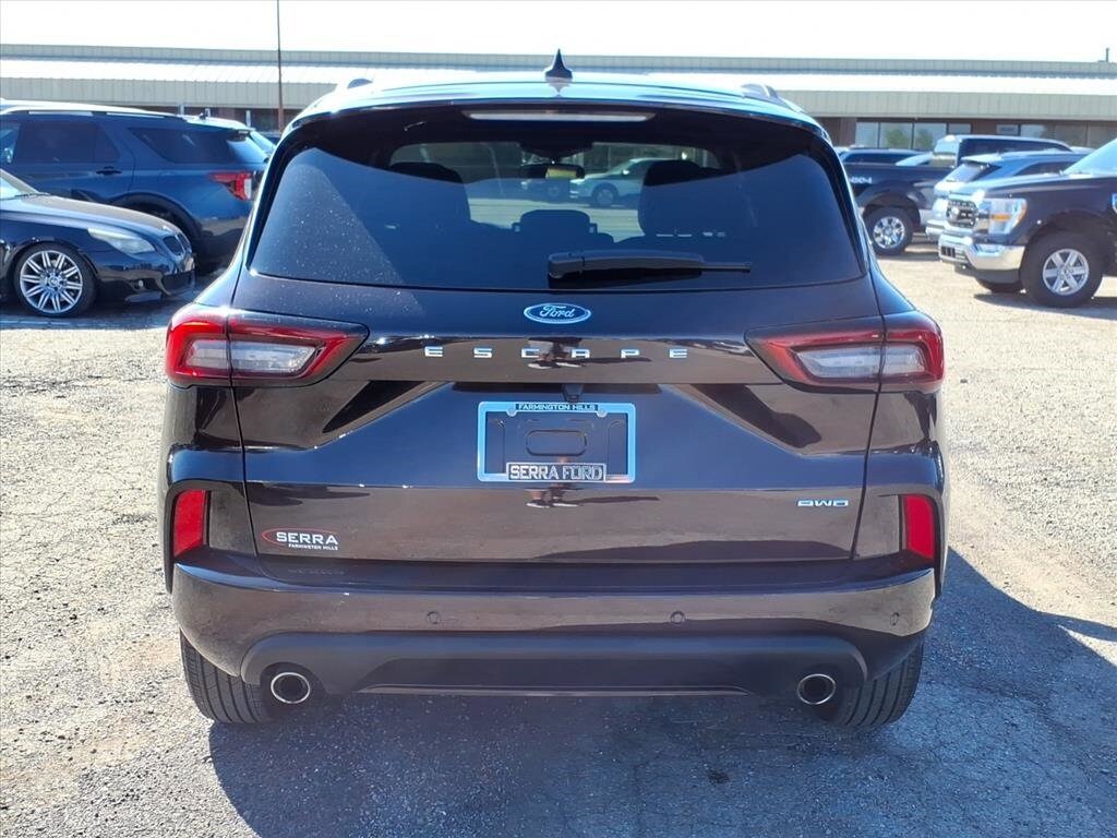 2023 Ford Escape ST-Line photo 3