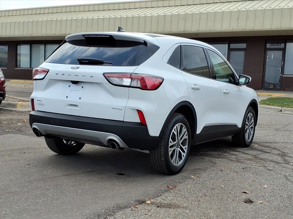 2022 Ford Escape SEL photo 4