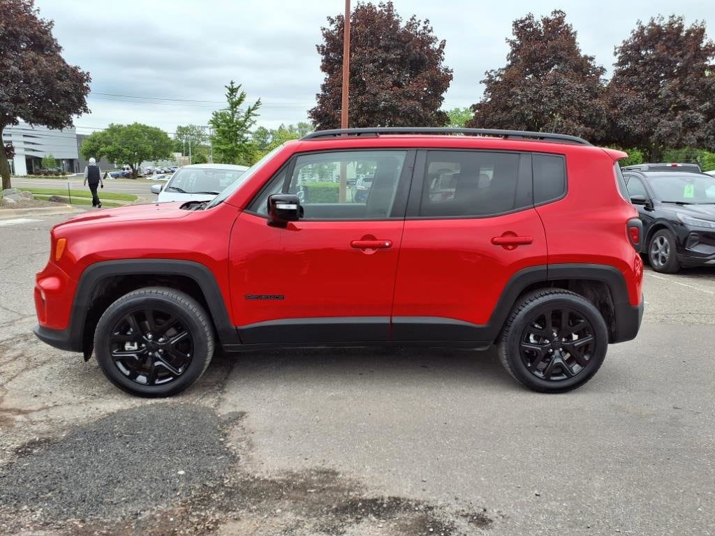 Used 2023 Jeep Renegade Altitude with VIN ZACNJDE19PPP24623 for sale in Farmington, MI