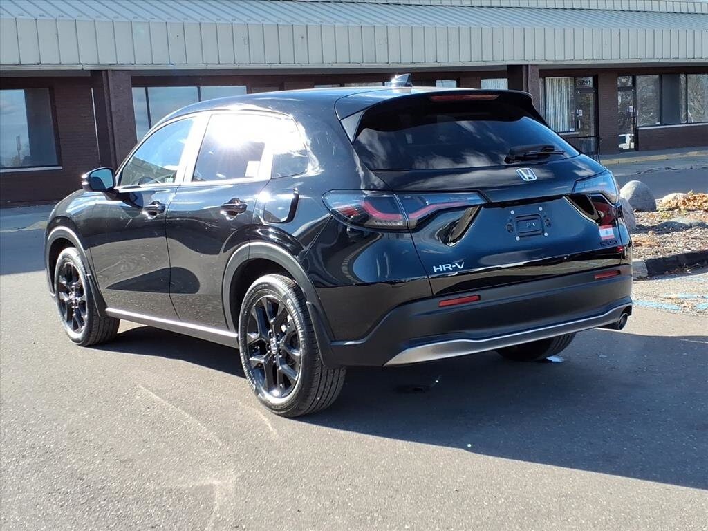 2023 Honda HR-V Sport photo 3