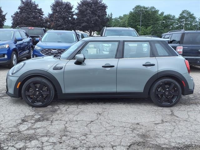 Used 2022 MINI Hardtop 4 Door S with VIN WMW53DK00N2S23116 for sale in Farmington, MI