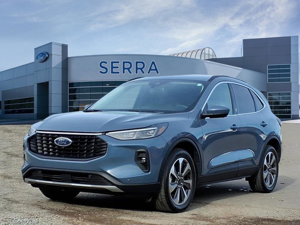 2024 Ford Escape Platinum's photo
