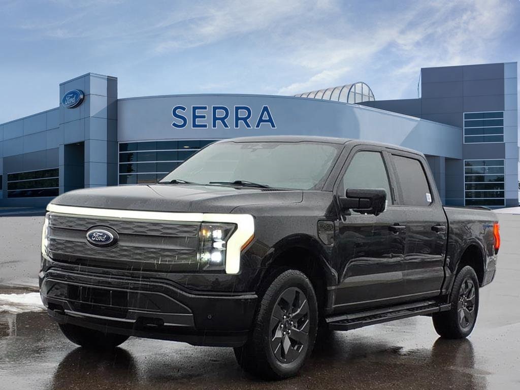 2023 Ford F-150 Lightning Lariat's photo
