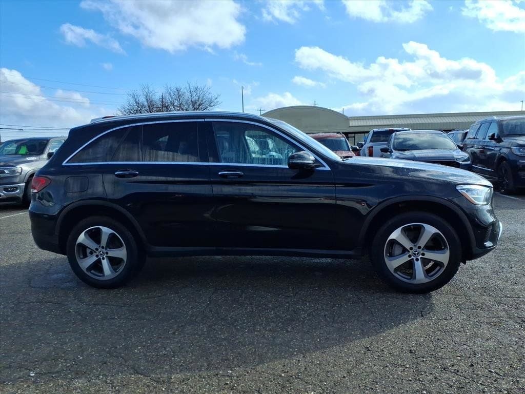2022 Mercedes-Benz GLC GLC300 - Photo 6