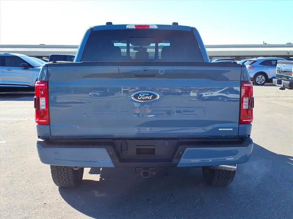 2023 Ford F-150 XLT photo 3