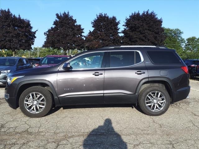 Used 2019 GMC Acadia SLT-1 with VIN 1GKKNMLS0KZ128918 for sale in Farmington, MI