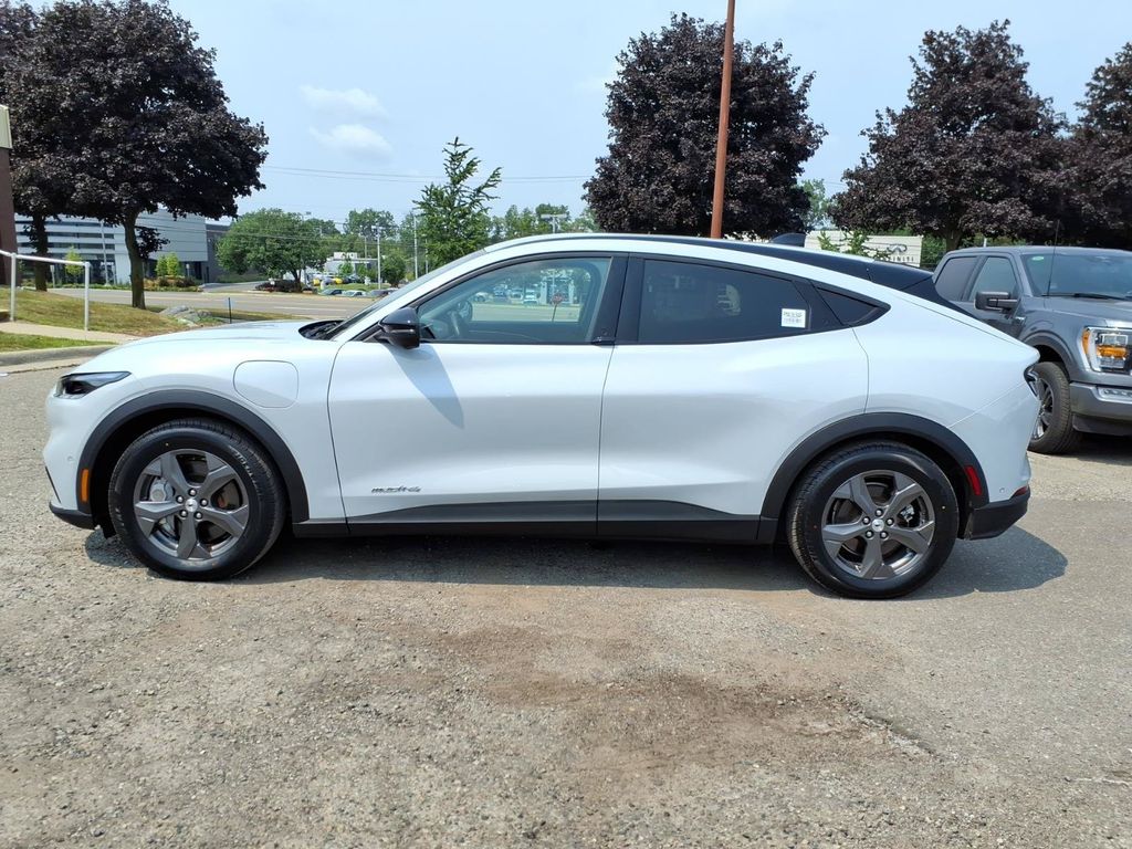 Used 2023 Ford Mustang Mach-E Select AWD with VIN 3FMTK1SS2PMA19194 for sale in Farmington Hills, MI